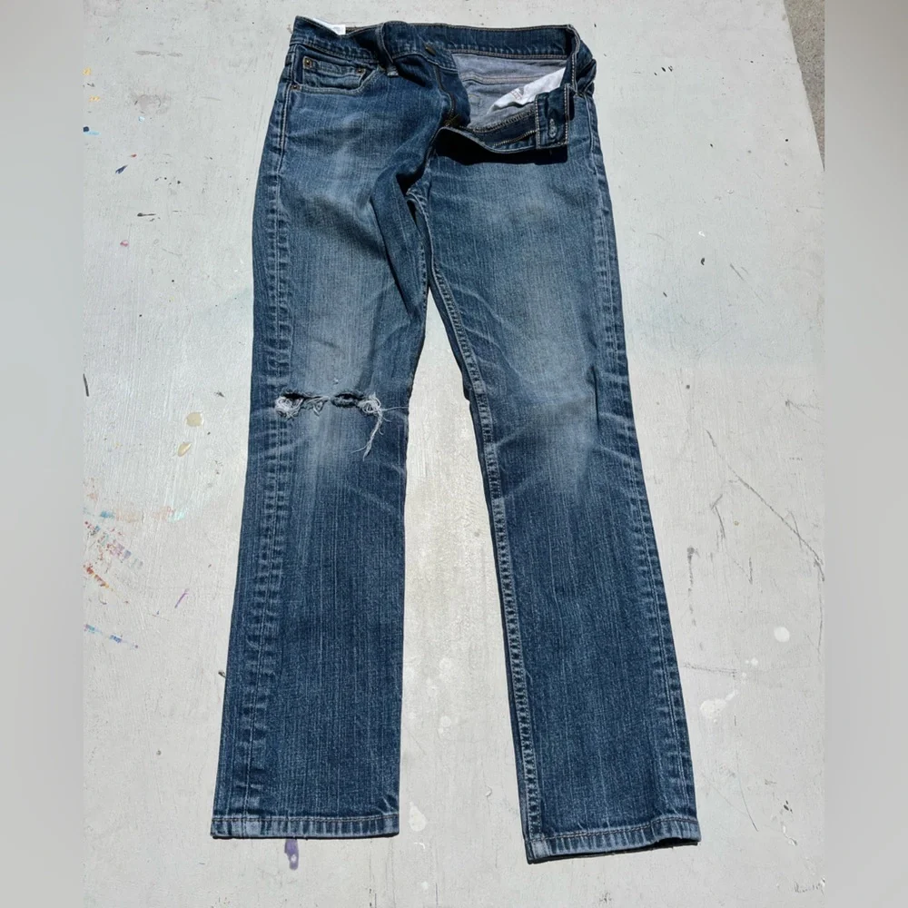 Men’s Levi's 511 Jeans Blue 30x30 Athletic Slim Whiskers Fade Distressed Knee‎
